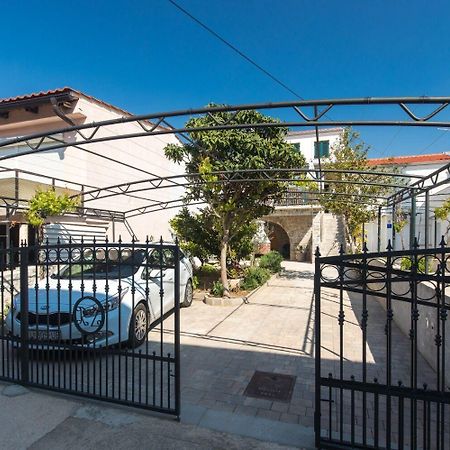Holiday Home Mari - Modern Holiday House Close To Sea Punat Εξωτερικό φωτογραφία