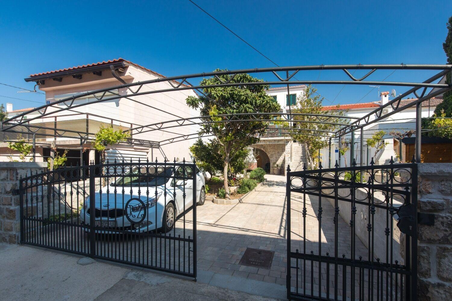 Holiday Home Mari - Modern Holiday House Close To Sea Punat Εξωτερικό φωτογραφία